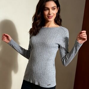 Tommy Hilfiger Size M Gray Ribbed Knit Sweater 77% Viscose Blend